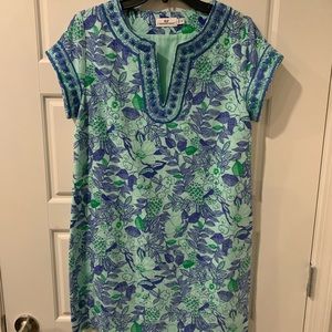 Vineyard Vines shift size 8 NWOT